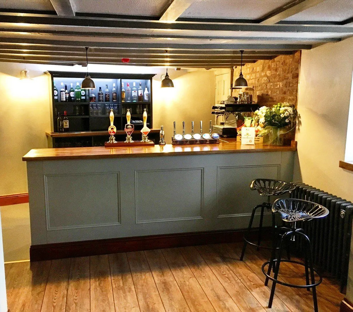 Pub bar installation, Public house refurbishment