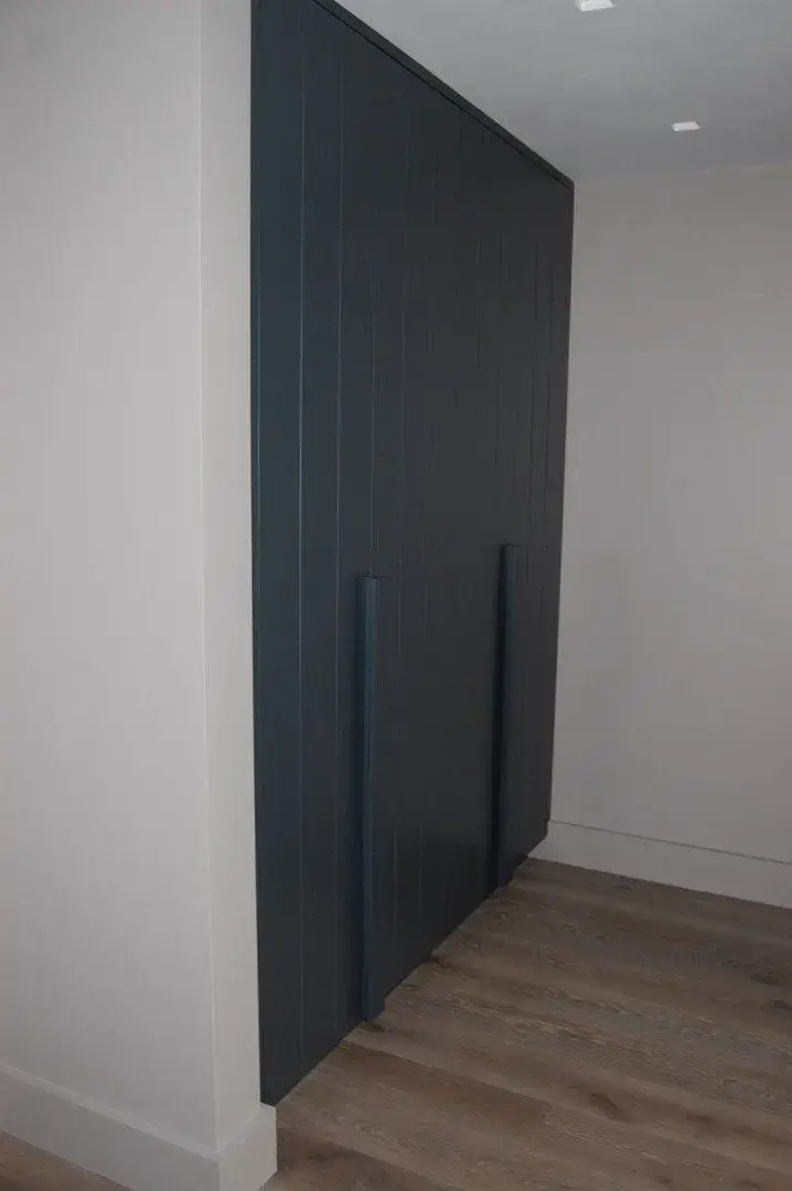 Lakeside, room by room, detail